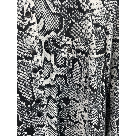 Womens Button-Down Snake Print Blouse Size M By Love Potion - Picture 3 of 10